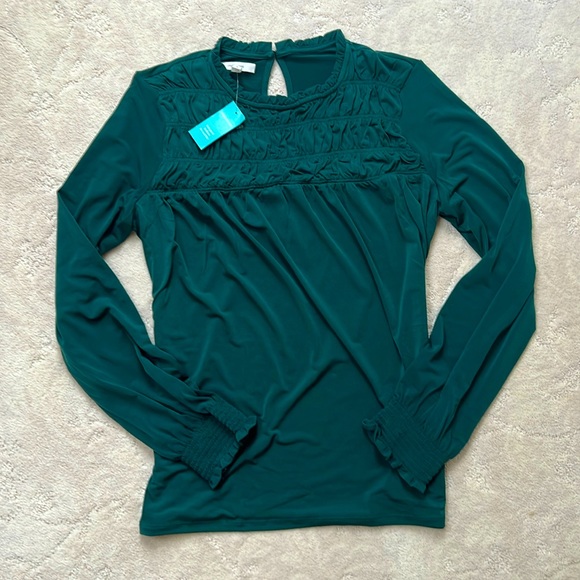 NWT Dark Green Maurices Long Sleeve Ruffle Rouched Top Detail - Picture 2 of 6